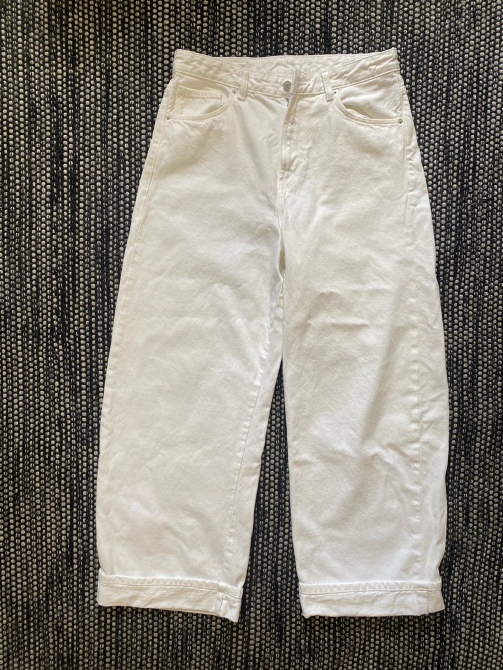 Zara TRF Mid-Rise Folded Baggy Jeans